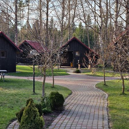 Viesu Nams Vecmuiza Hotell Tūja Exteriör bild