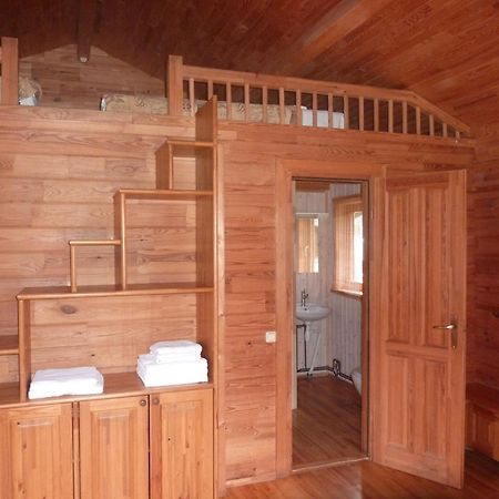 Viesu Nams Vecmuiza Hotell Tūja Exteriör bild