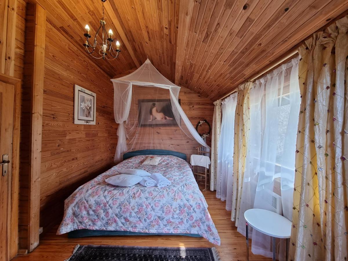 Viesu Nams Vecmuiza Hotell Tūja Exteriör bild