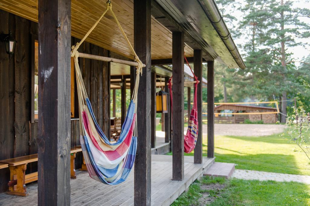 Viesu Nams Vecmuiza Hotell Tūja Exteriör bild