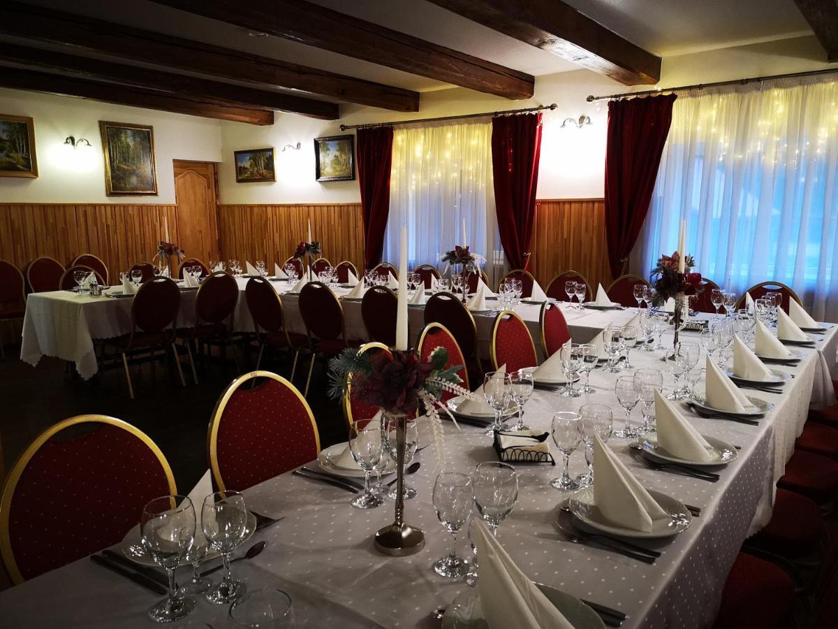Viesu Nams Vecmuiza Hotell Tūja Exteriör bild