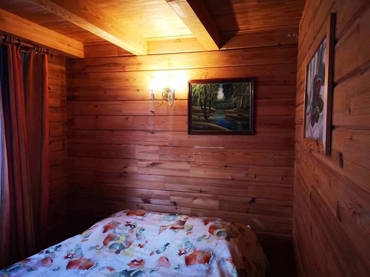 Viesu Nams Vecmuiza Hotell Tūja Exteriör bild